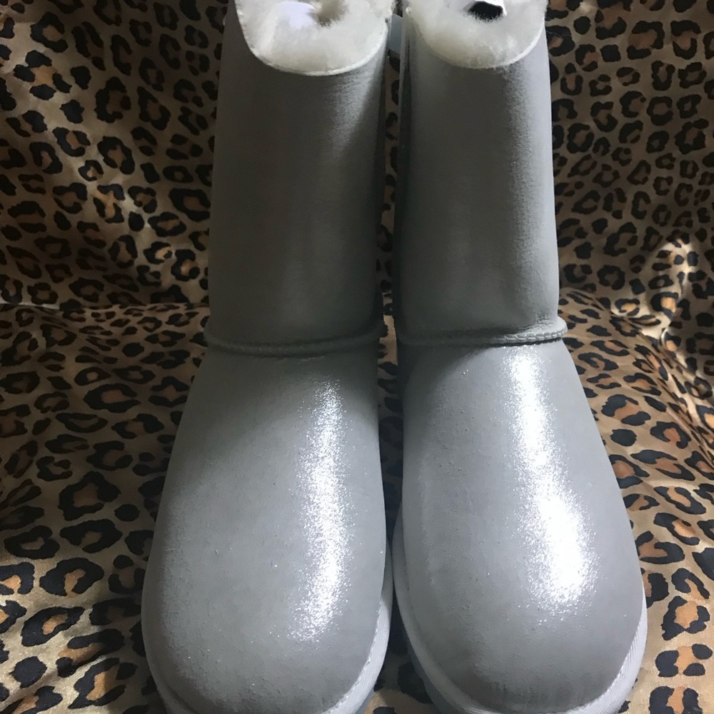 Exclusive Uggs - image 5